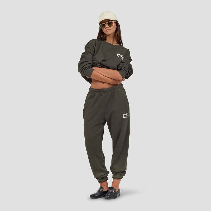 Team Dolly trackpants