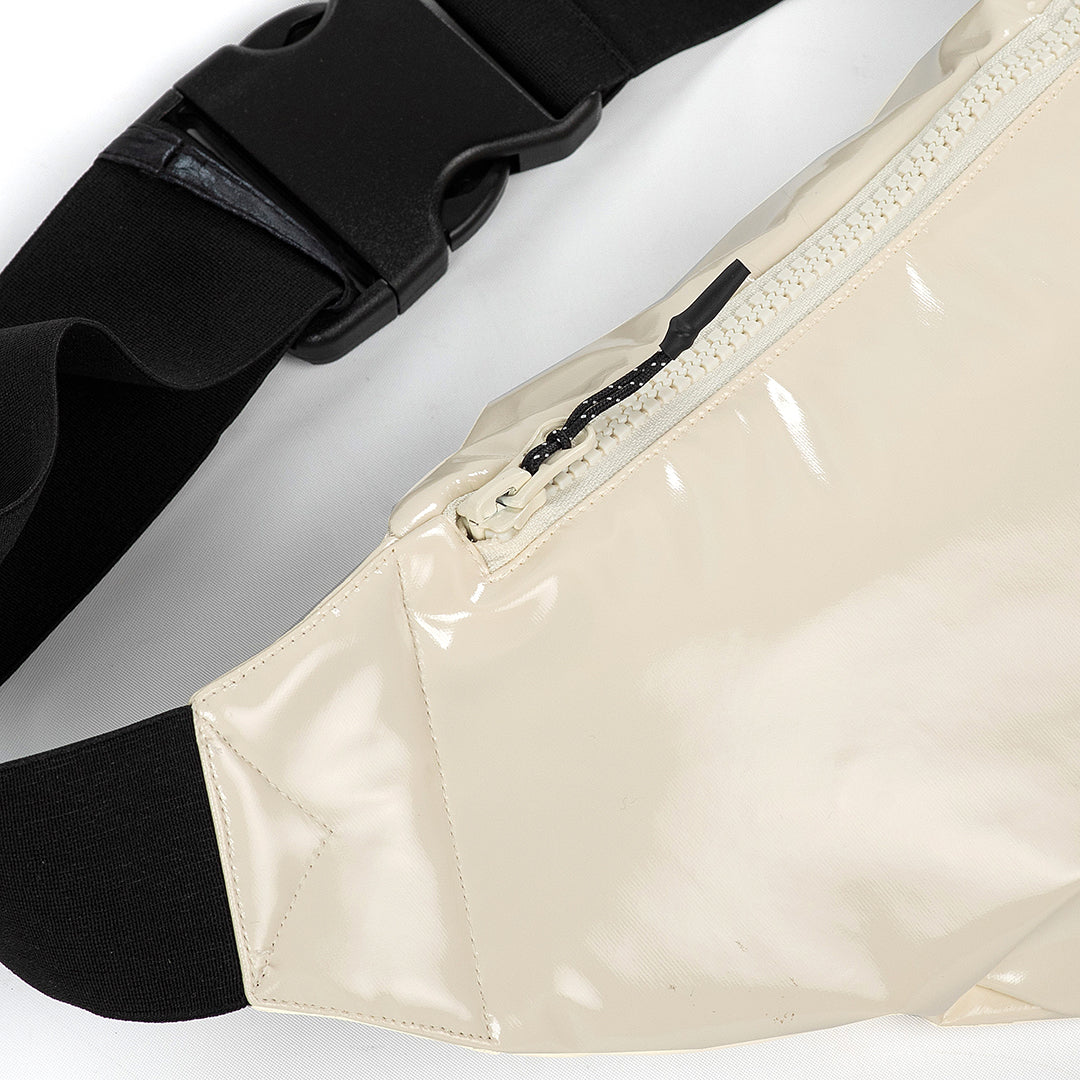 Dolly patent fannypack